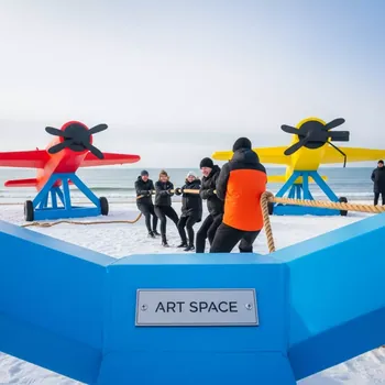 Аренда Перетягивание каната Самолеты на пляже «Ривьера» — ART SPACE