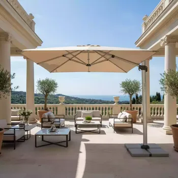 Аренда Зонт с боковой опорой Профи 100 бежевый ткань Oxford 600D 3х3 м в Radisson Collection Paradise — ART SPACE