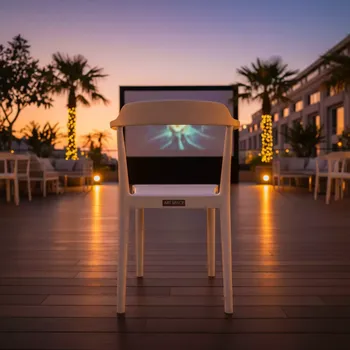 Аренда Стул Такер белый деревянный в Mövenpick Hotel — ART SPACE