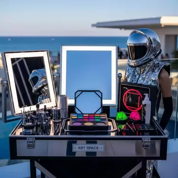 Аренда Грим театральный для мероприятий в пляжном клубе Del Mar — ART SPACE