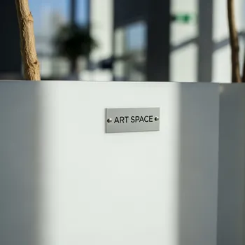 Аренда Кашпо для цветов Prosperplast Urbi Square 16,3 8 л белое в Radisson Hotel Rosa Khutor — ART SPACE