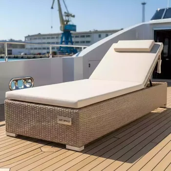 Аренда Шезлонг лежак плетеный A30C2 W85 Latte с матрасом на VIP теплоходе (Морпорт Сочи) — ART SPACE