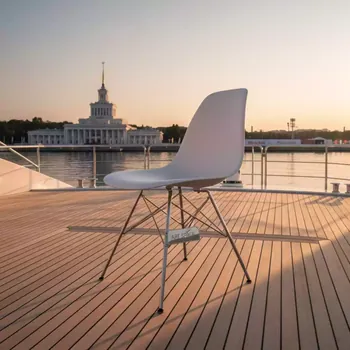 Аренда Стул дизайнерский Eames стиль DSW белый металл на VIP теплоходе (Морпорт Сочи) — ART SPACE