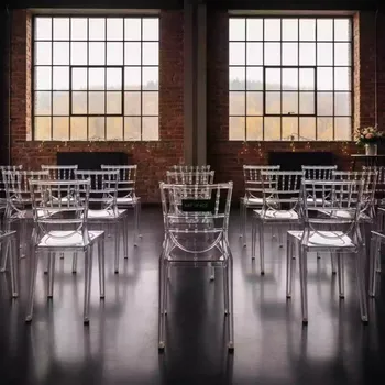 Аренда Стул банкетный пластиковый прозрачный Кьявари в Green Flow Hotel — ART SPACE