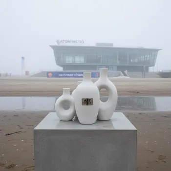 Аренда Набор ваз Рондо белых на пляже «Маяк» — ART SPACE