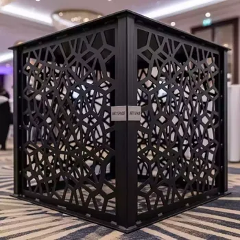 Аренда Подстолье металлическое Lotus Square в Mövenpick Hotel — ART SPACE