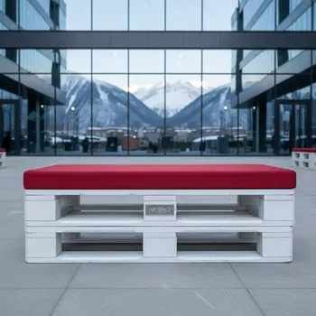 Аренда Лавки из паллет белые с красной подушкой в Courtyard by Marriott Sochi — ART SPACE