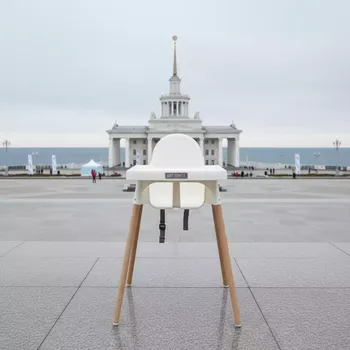 Аренда Стульчик детский для кормления на территории Морпорта Сочи — ART SPACE
