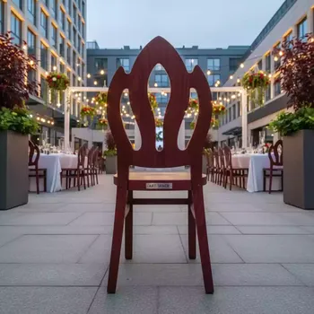Аренда Стул пламя деревянный Кьявари в Courtyard by Marriott Sochi — ART SPACE