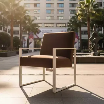 Аренда Стул мягкий шоколад велюр каркас металл белый в Courtyard by Marriott Sochi — ART SPACE