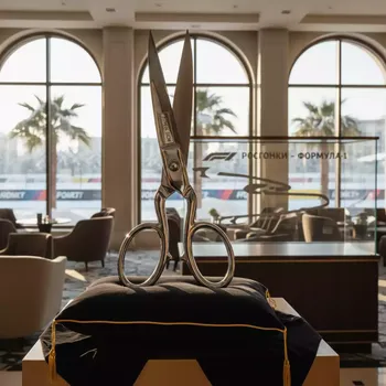 Аренда Ножницы с хромированными ручками для церемонии в City Park Hotel Sochi — ART SPACE