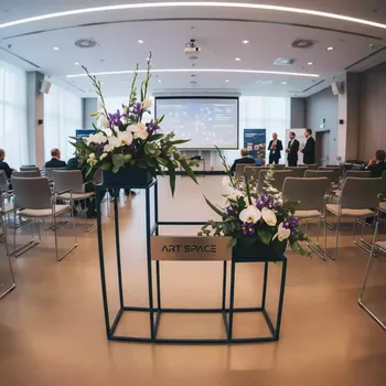 Аренда Подставка под композицию Isorella в Cosmos Sochi Hotel — ART SPACE
