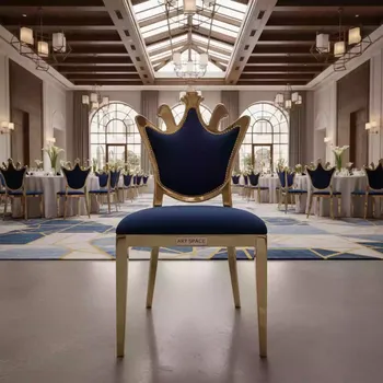 Аренда Стул Хит каркас золото корона синяя в Courtyard by Marriott Sochi — ART SPACE