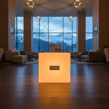 Аренда Куб с подсветкой LED 50х50 в Golden Tulip Rosa Khutor — ART SPACE