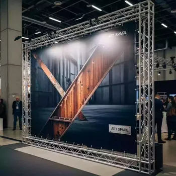 Аренда Баннер ламинированный Frontlit Vikuflex A 440 гр в МФК «Горный» — ART SPACE