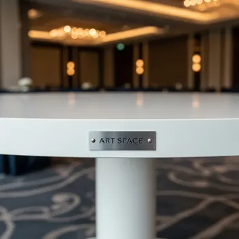 Аренда Стол обеденный RC013 D 100x75 NIC белый в отеле Hyatt Regency Sochi — ART SPACE
