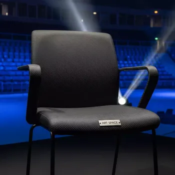 Аренда Стул Voglie Armrest карбон чёрный в ледовом дворце «Роза Хутор» — ART SPACE