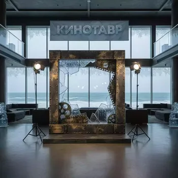 Аренда Тантамарески веселые в пляжном комплексе VinoGrad — ART SPACE