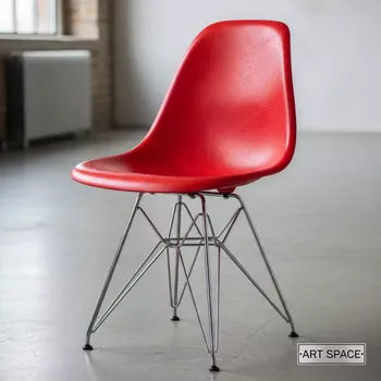 Аренда Стул Eames Metal красный в ледовой арене «Шайба» — ART SPACE