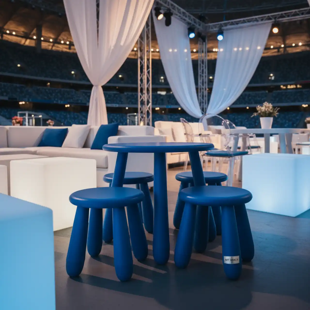 Табурет детский Маммут синий пластиковый