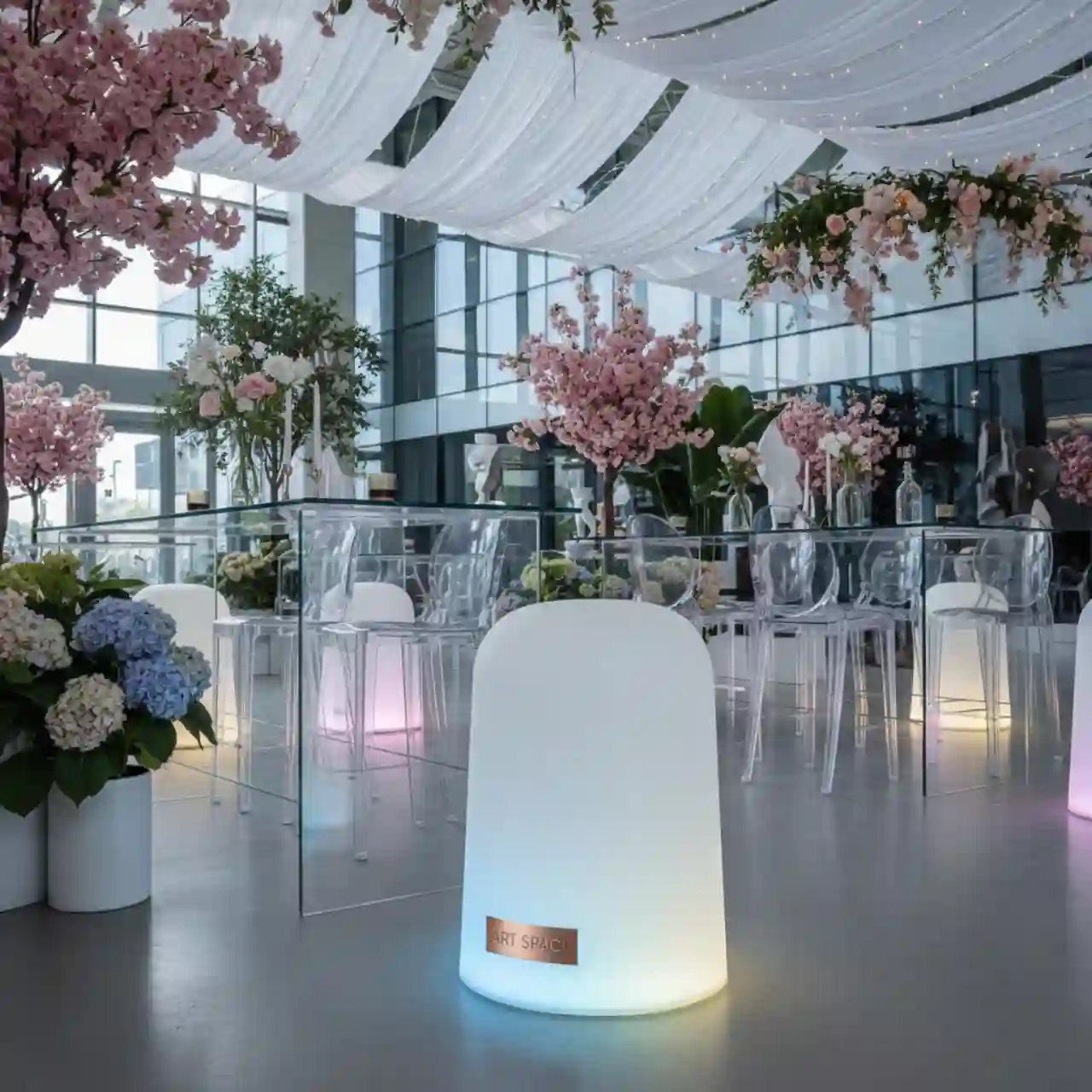 Табурет барный пластиковый Dome