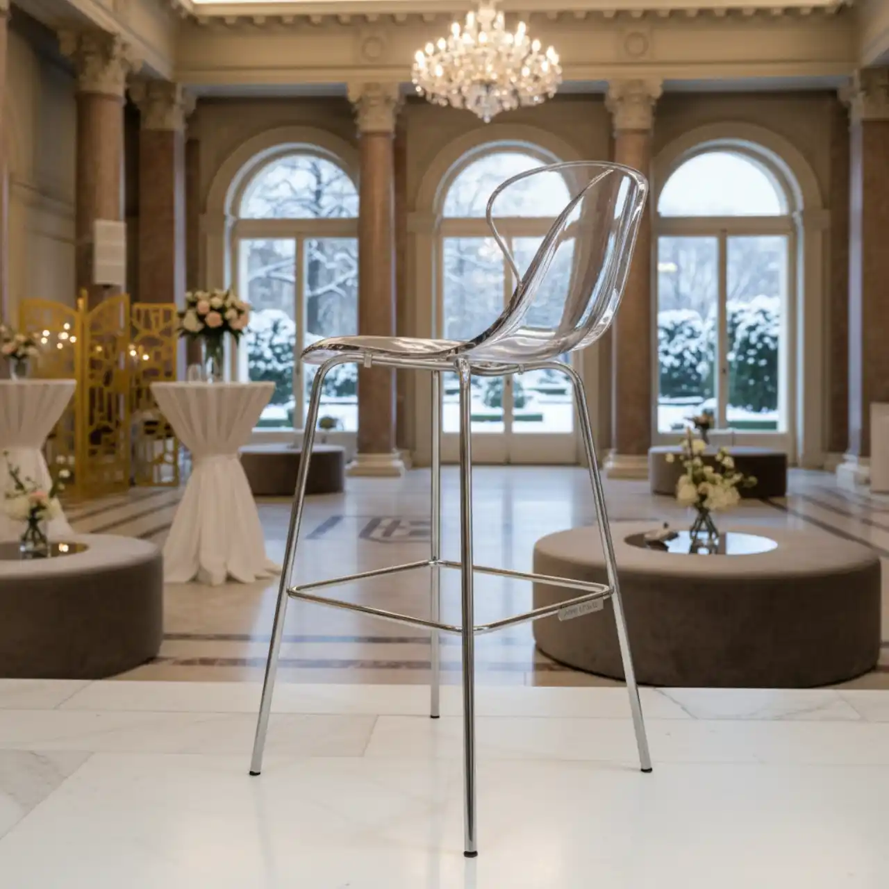 Стул полубарный пластиковый