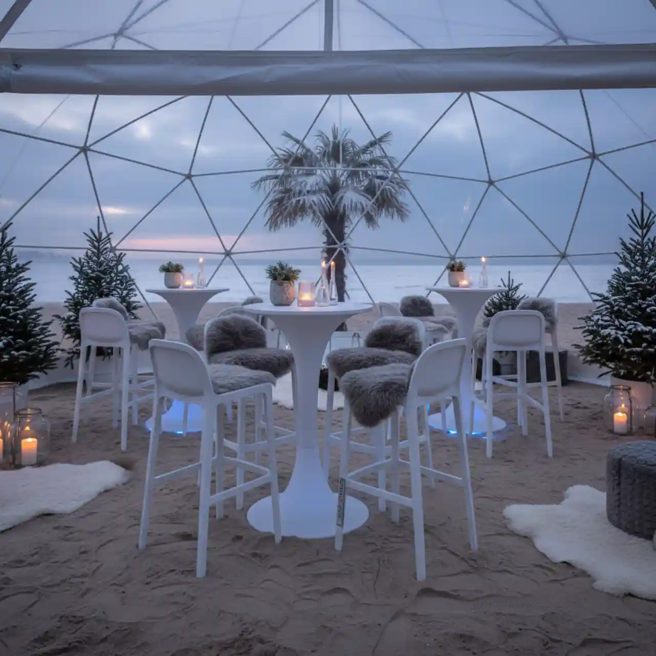 Стул пластиковый барный Doga Stool