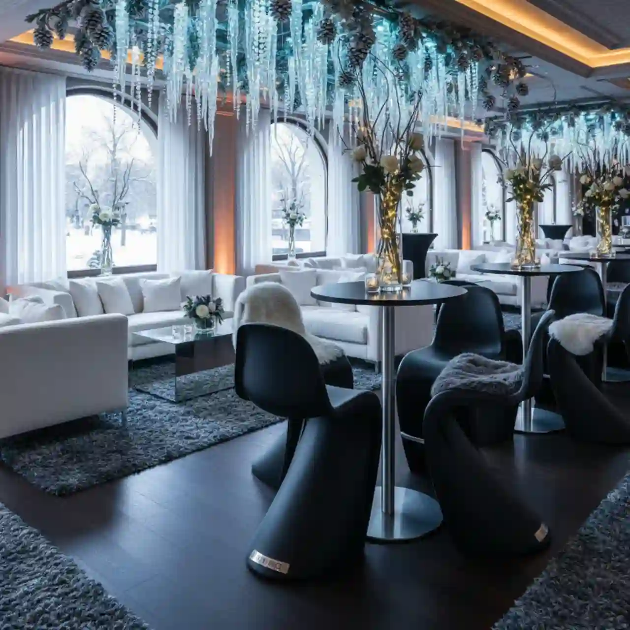 Стул барный пластиковый черный Air Bar