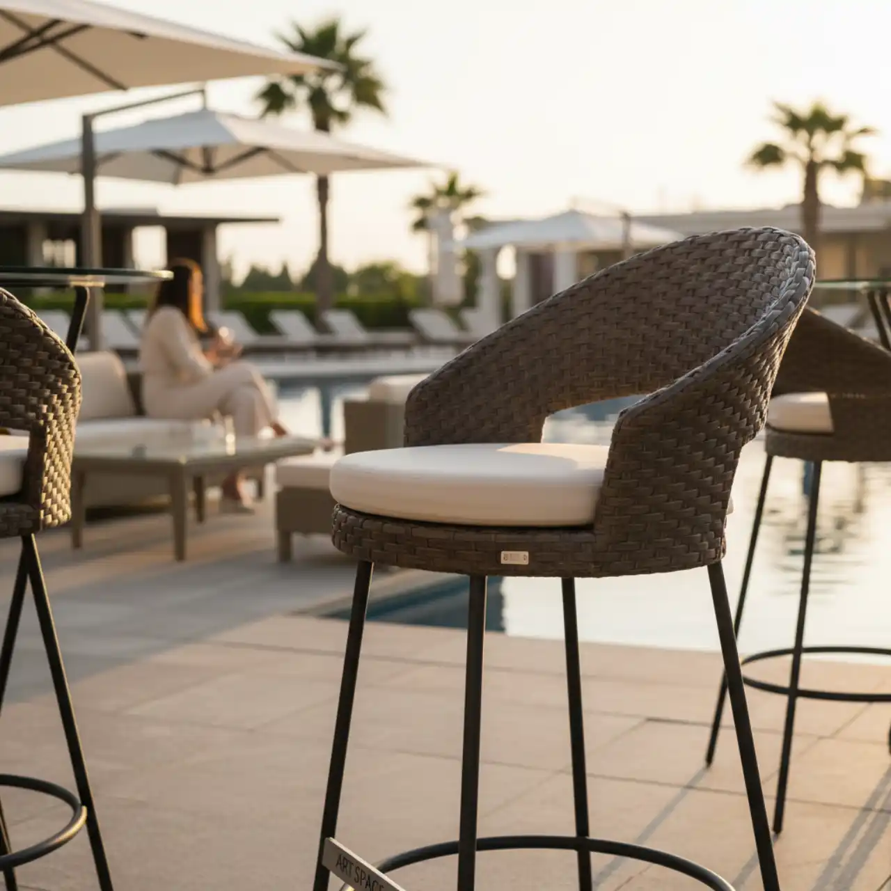 Плетеный барный стул Y390A W63 brown