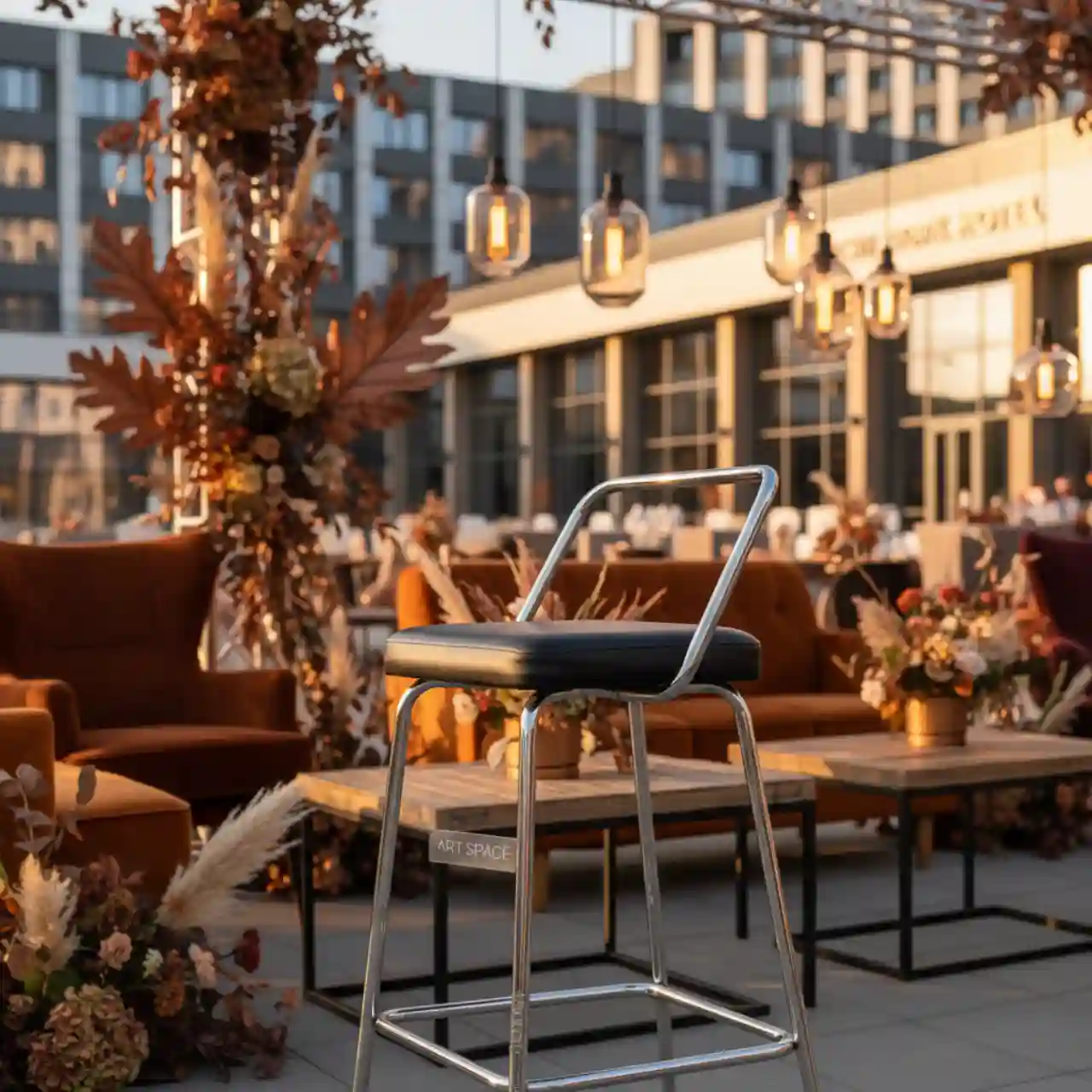 Барный стул серебристый с черной сидушкой Austin