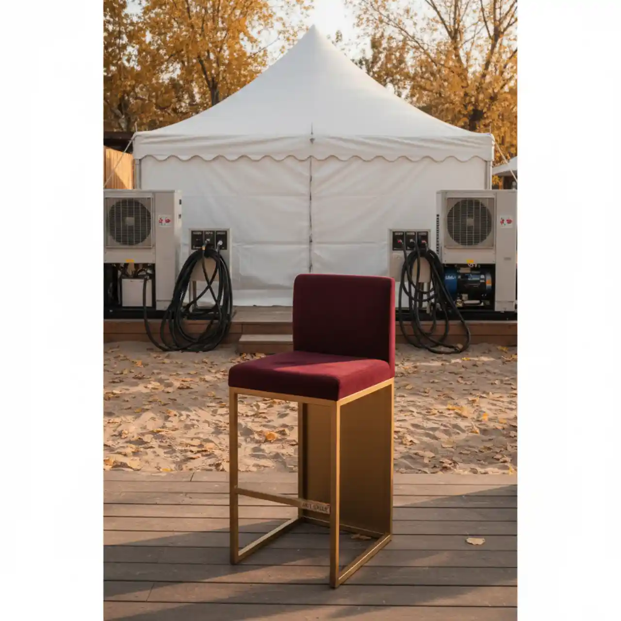 Барный стул Арканес золотая база бордовый велюр