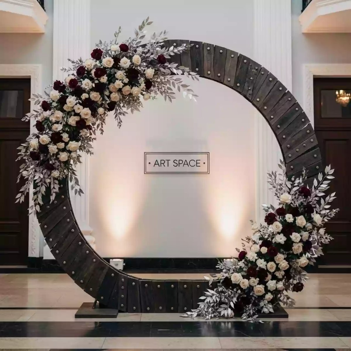 Аренда Арка круглая из дерева с цветами в санатории «Черноморье» — ART SPACE
