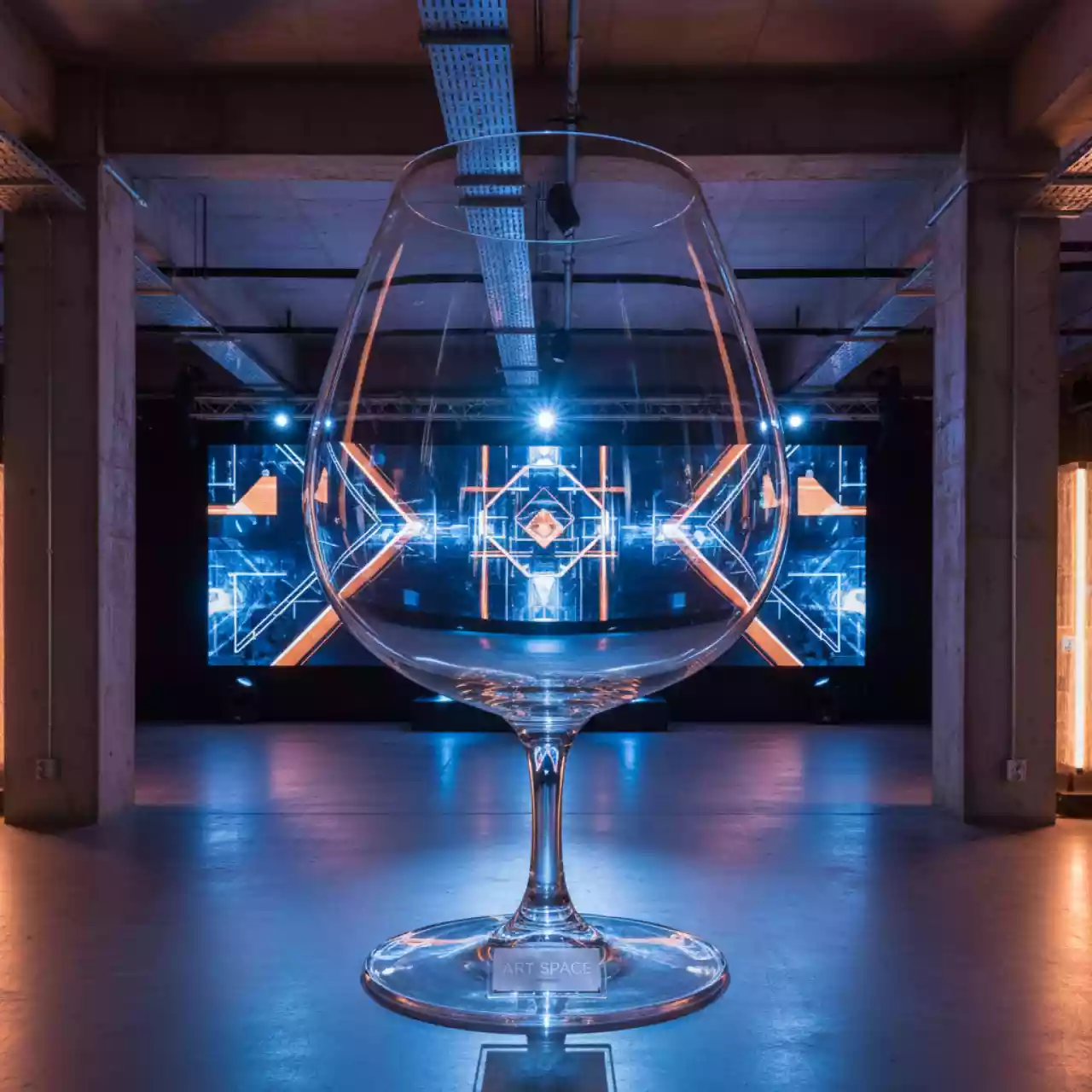 Аренда Бокал фуршетный коньячный 54 л в санатории «Черноморье» — ART SPACE