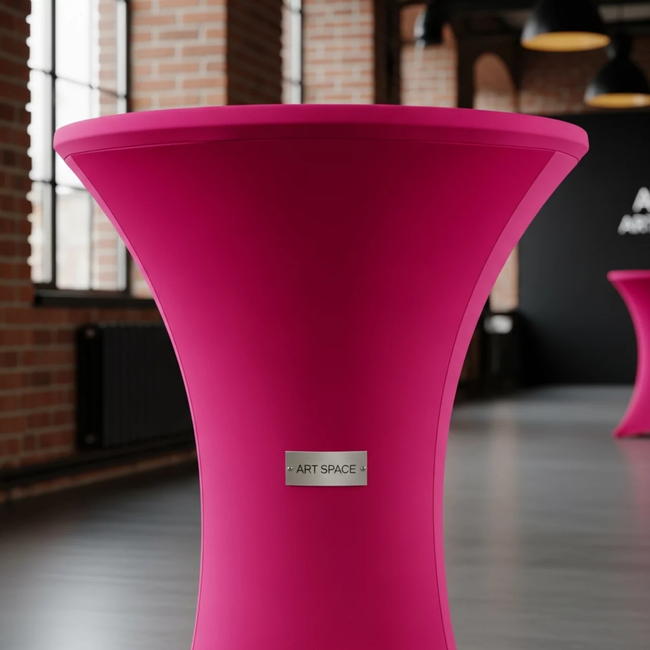 Аренда Чехол стрейч на коктейльный стол 110х70 розовый в Сириус Арене — ART SPACE