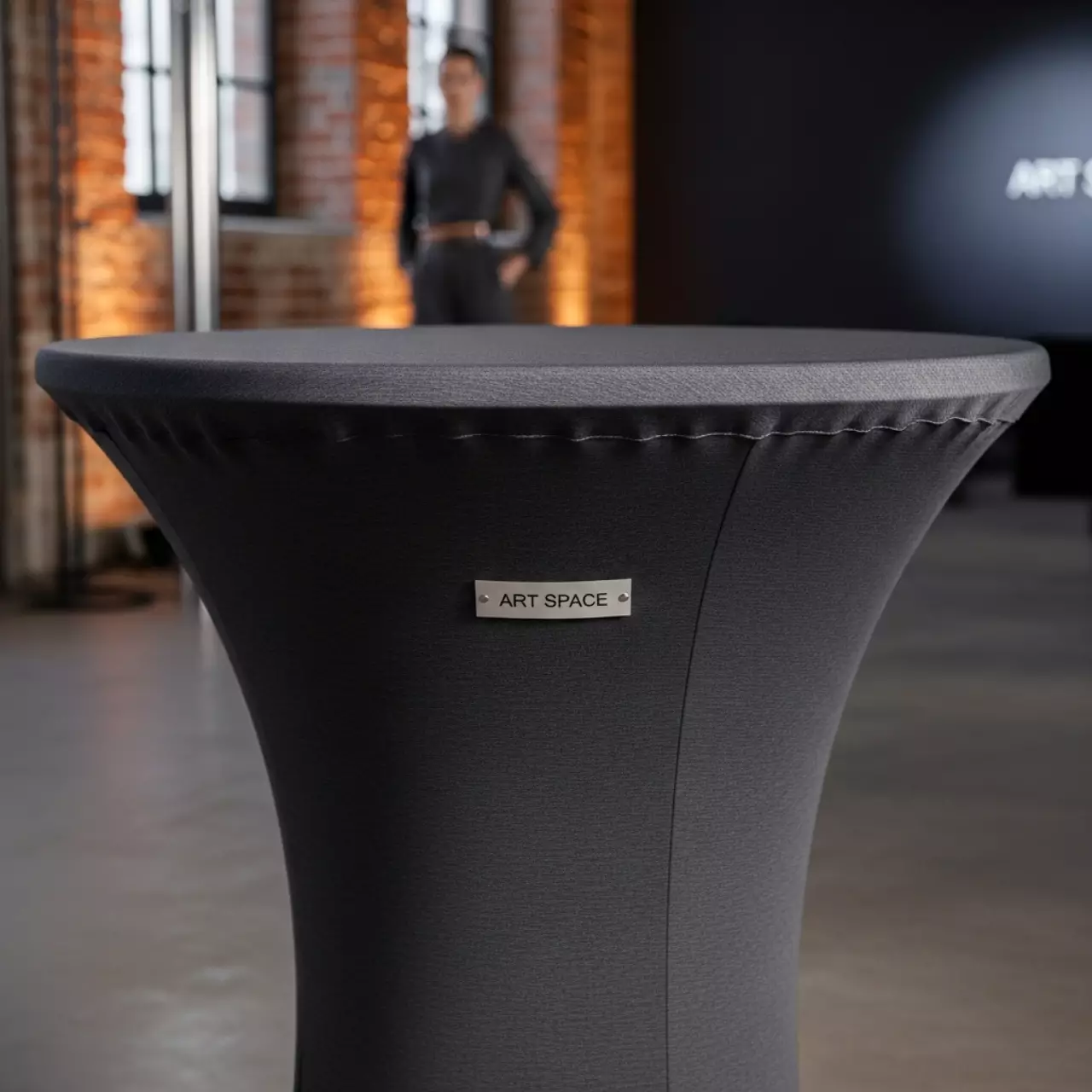 Аренда Чехол стрейч текстиль на коктейльный стол 110х70 темно серый в Grand Karat Sochi — ART SPACE