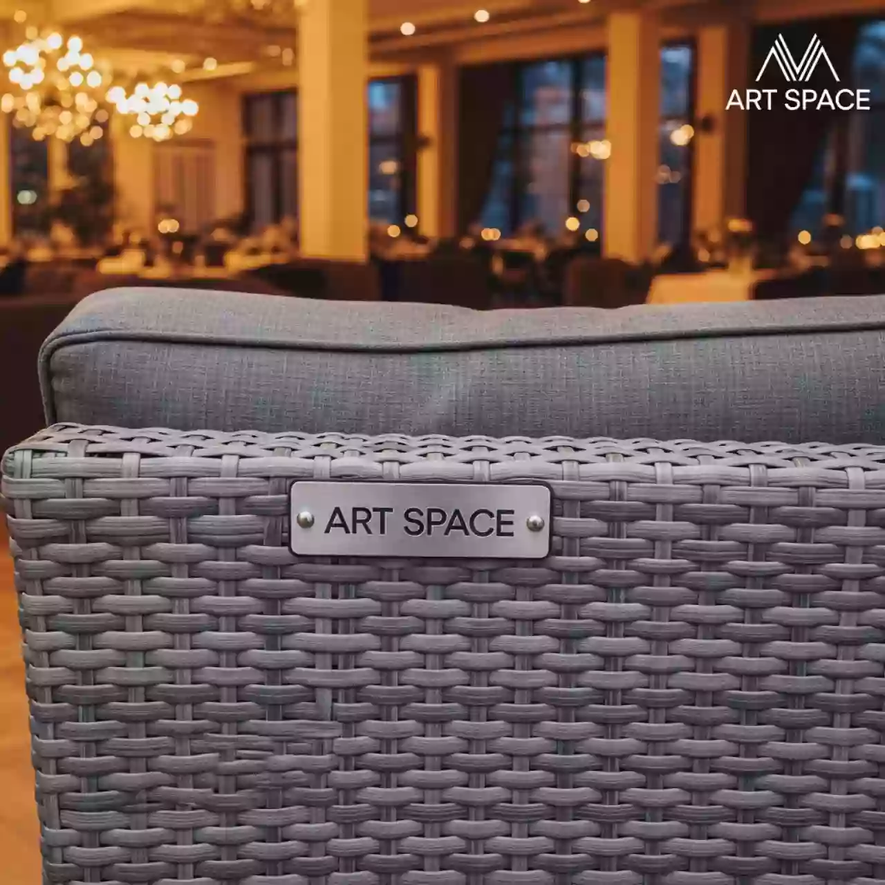 Аренда Диван Капучино трехместный из искусственного ротанга гиацинт серый в ресторане «Паруса» — ART SPACE
