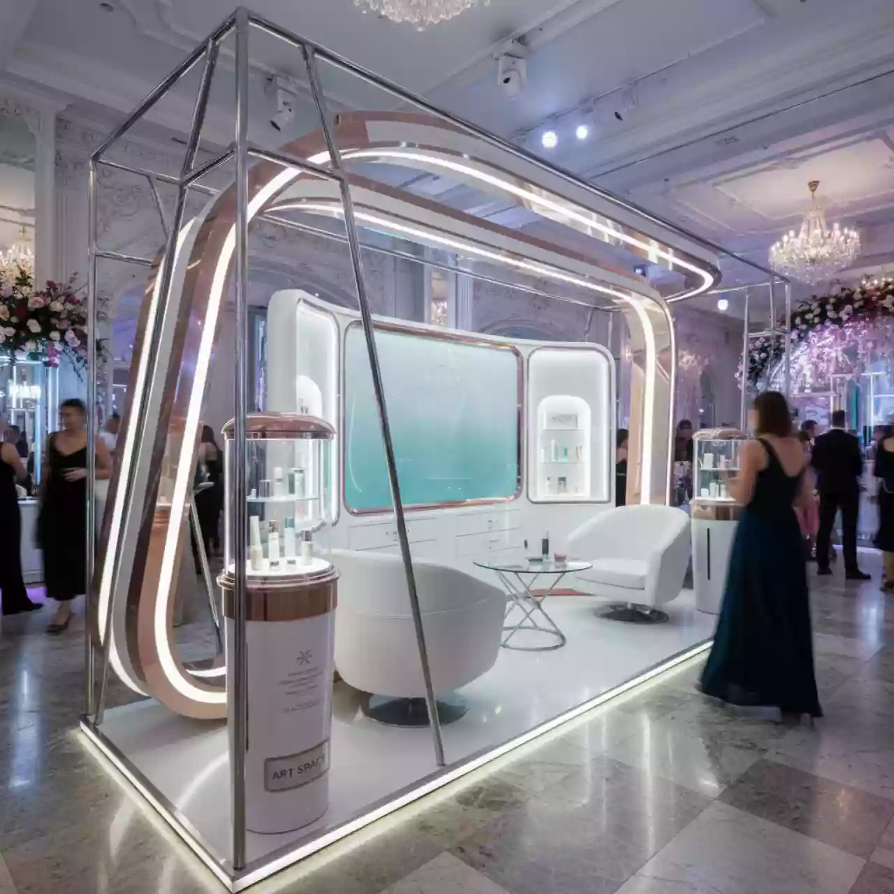 Аренда Дизайн проекта торгового островка S Parfum & Cosmetics в ресторане «Паруса» — ART SPACE