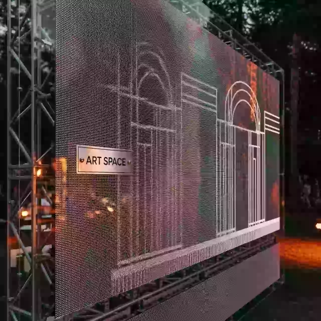 Аренда Экран сетка светодиодный с шагом 30 мм в этно-парке «Моя Россия» — ART SPACE