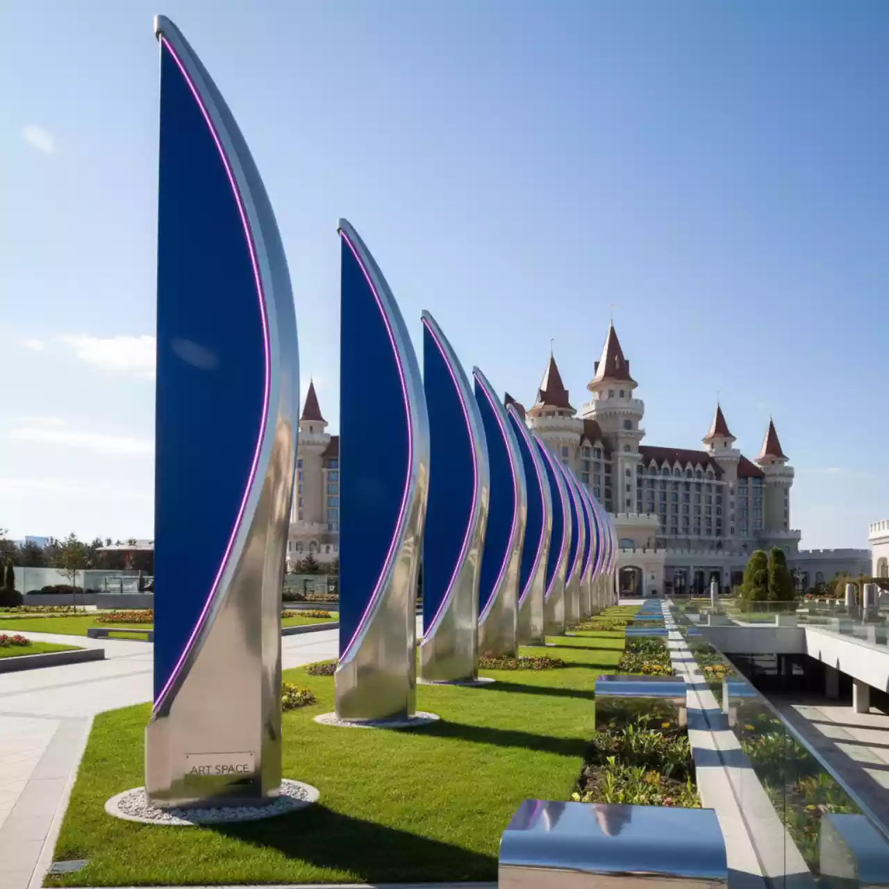 Аренда Флагштоки Парус в отеле «Богатырь» — ART SPACE