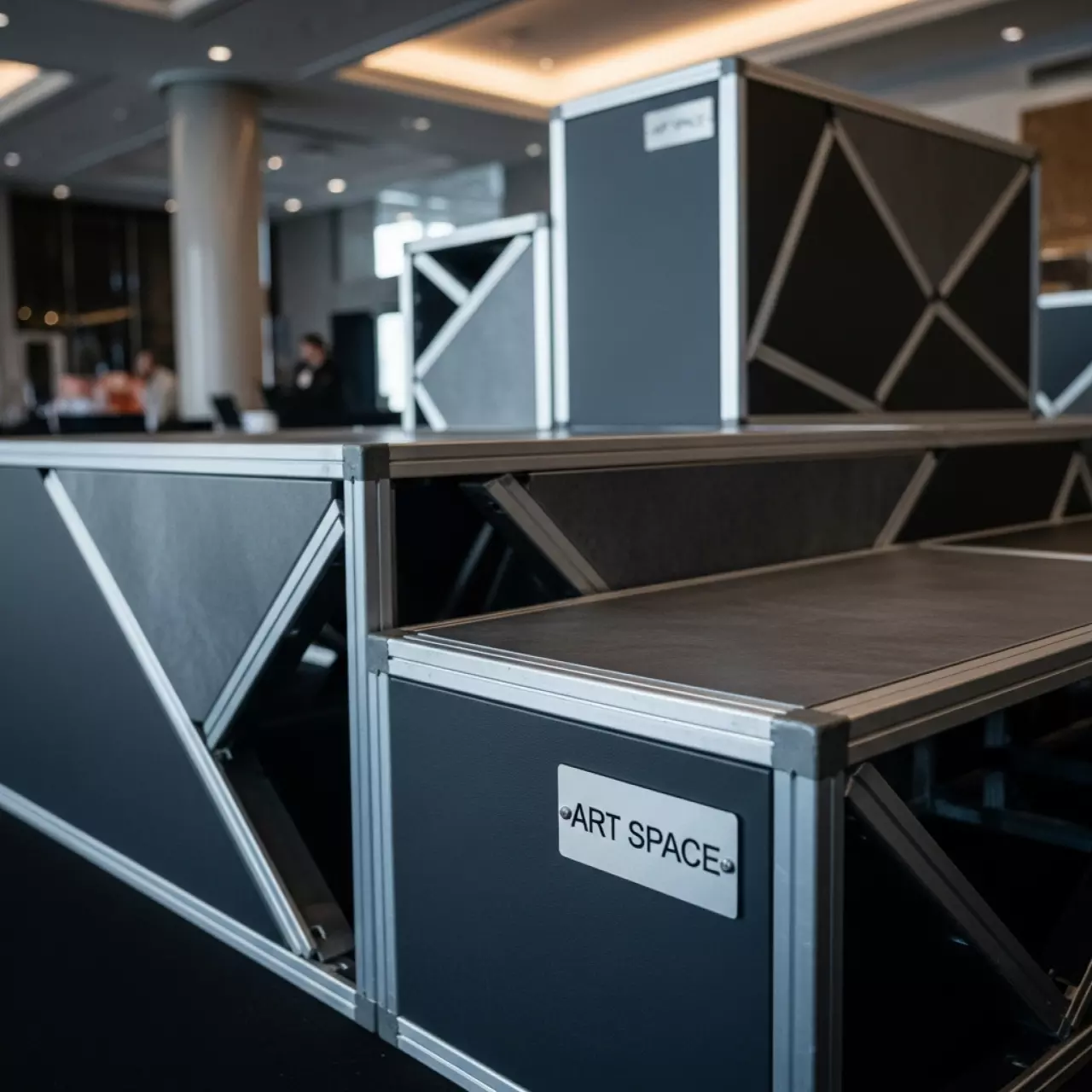 Аренда Фрезеры Crown в Radisson Hotel Rosa Khutor — ART SPACE