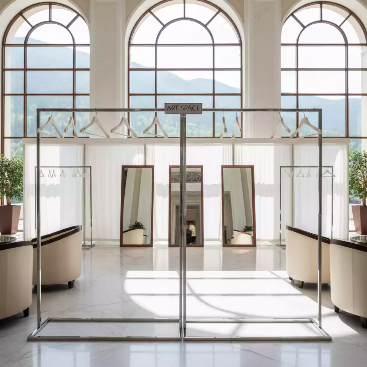 Аренда Гардероб выездной для мероприятий мобильная раздевалка в Гранд Отель Поляна — ART SPACE