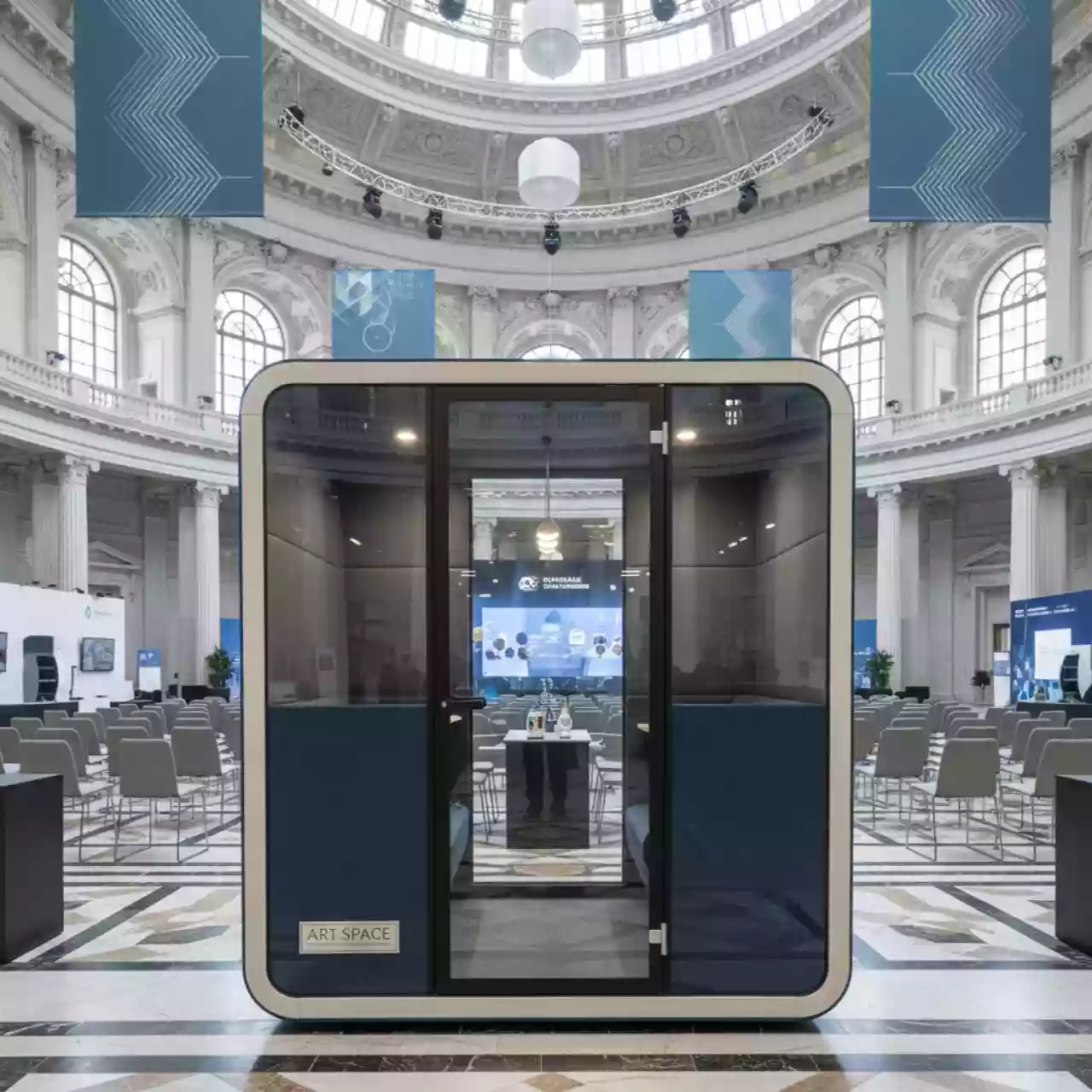 Аренда Кабина офисная акустическая Buddy Hub на арене «Фишт» — ART SPACE