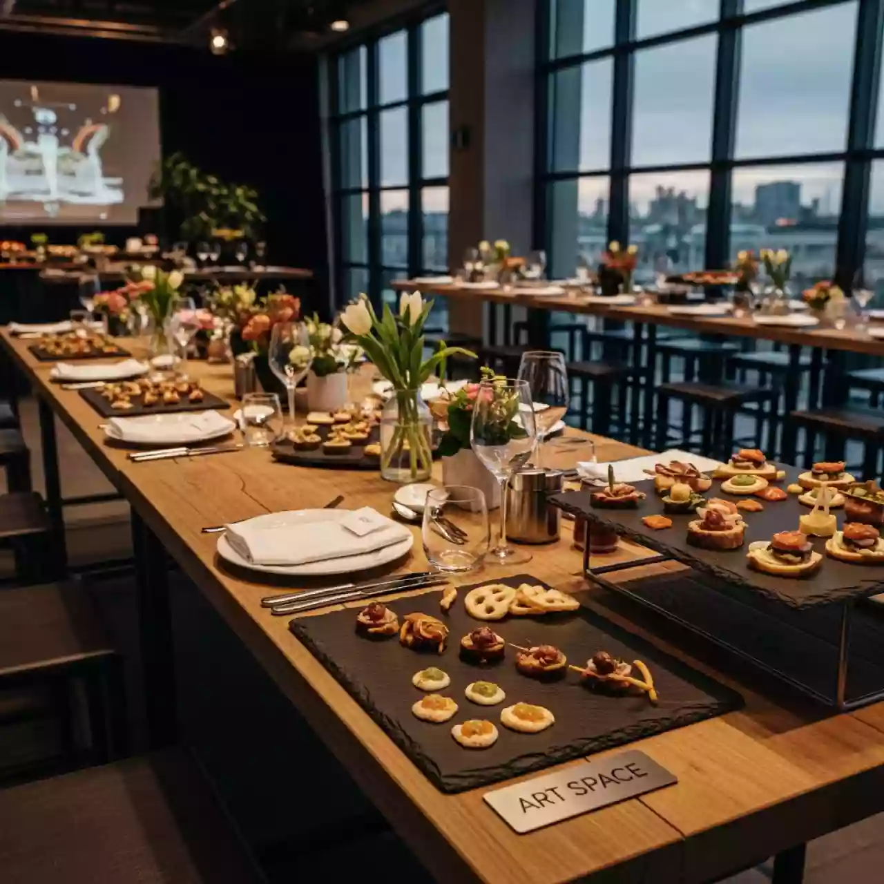 Аренда Кейтеринг в помещении в Mövenpick Hotel — ART SPACE