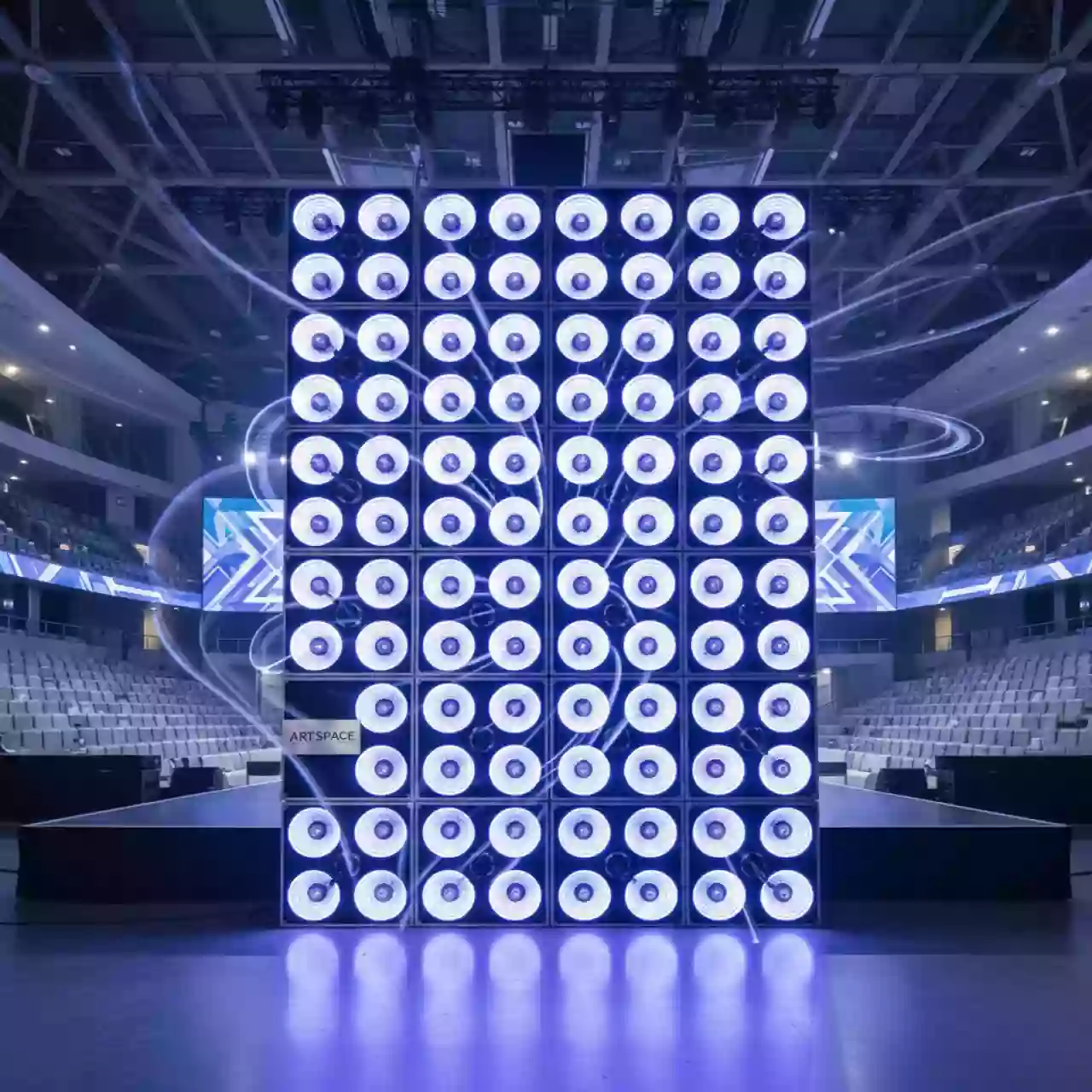 Аренда Коммутация Highlite Matrix 5x5 Blinder 25 ламп в Сириус Арене — ART SPACE