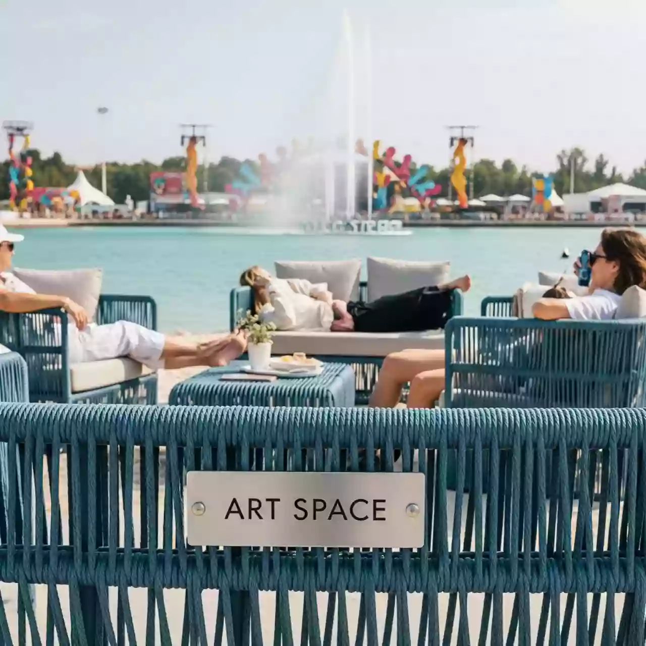 Аренда Комплект плетеной мебели Cuba на пляже «Мандарин» — ART SPACE