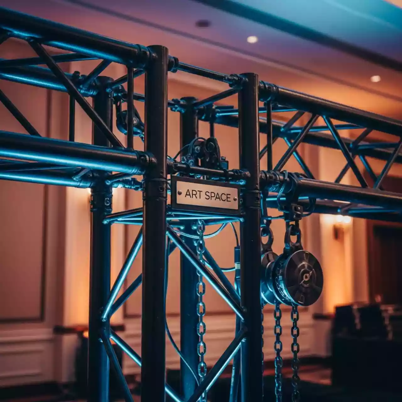 Аренда Комплект риггинг для концерта в Radisson Collection Paradise — ART SPACE