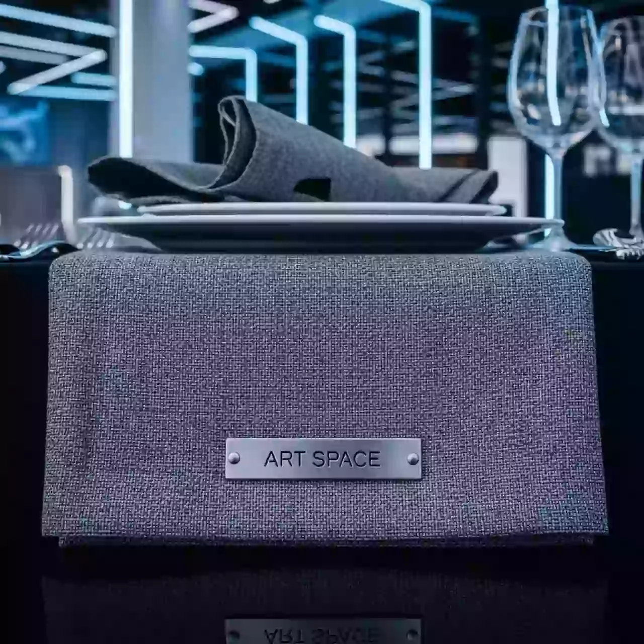 Аренда Комплект столовый 5 лен в City Park Hotel Sochi — ART SPACE