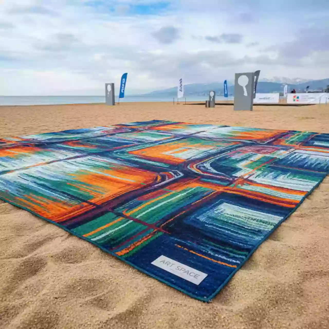 Аренда Ковер индийский из шёлка West Hollywood на пляже «Маяк» — ART SPACE