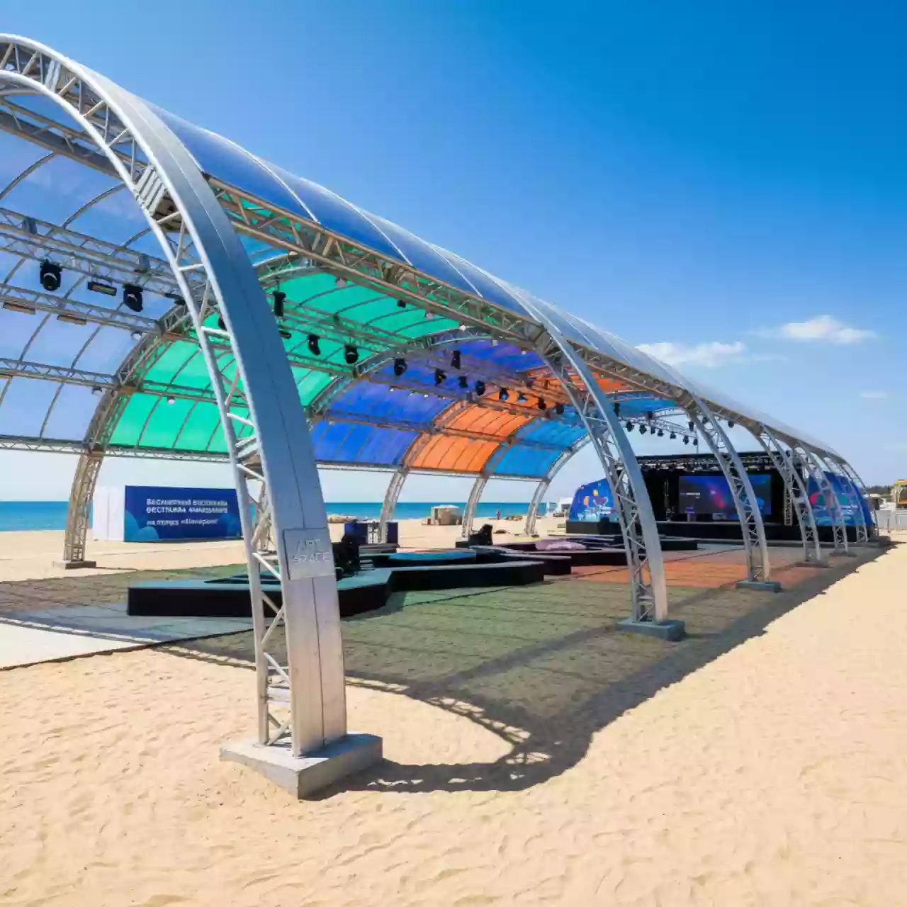 Аренда Крыша тоннельная для граунда Prolyte 12 м на пляже «Мандарин» — ART SPACE