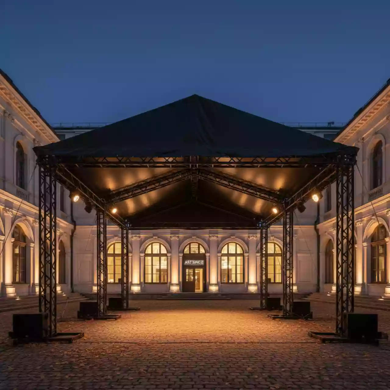 Аренда Крыша временная граунд 10х8 м в Университете «Сириус» — ART SPACE